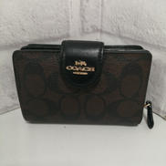 シグネチャー柄二つ折り財布|COACH