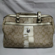 シグネチャーハンドバッグ|COACH