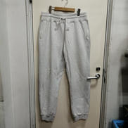 スウェットパンツ|YEEZY