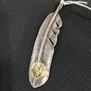 フェザーペンダントトップ|FIRST ARROWS