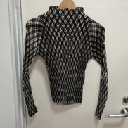 プリーツカットソー|ISSEY MIYAKE