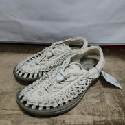 UNEEK|KEEN