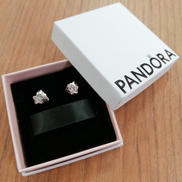 両耳ピアス|PANDORA