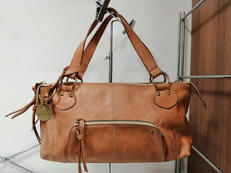 ショルダーバッグ|DACOTA