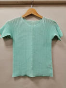 SSプリーツトップス|ISSEY MIYAKE PLEATS(T)