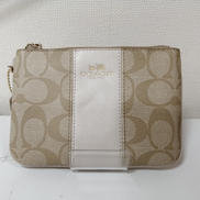 シグネチャーポーチ|COACH