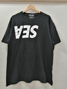 ロゴプリントTシャツ|GOD SELELTION XXX × WIND AND S