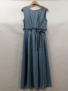 プリーツノースリーブワンピース|REDYAZEL