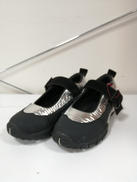 GRISEスニーカー|VIBRAM