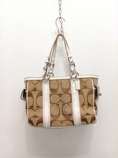 デカシグ ハンドバッグ|COACH