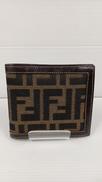 二つ折り財布|FENDI