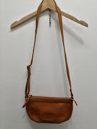 レザーショルダーバッグ|DAKOTA