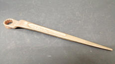 スパイキメガネ|NGK