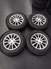 スタッドレスタイヤセット|BRIDGESTONE LEBEN