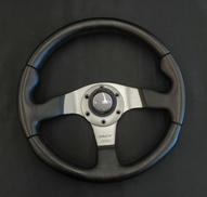 ステアリング|MOMO