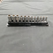 スナップオン　ハンドツール　手動工具　マグネットトレイ付き|SNAP-ON