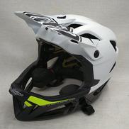 ヘルメット|TROY LEE DESIGNS