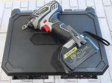 充電式インパクトレンチ|EARTH MAN