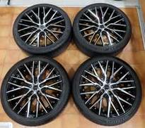 245/40R19　19×8.5J+35　114.3　5H|CST/AME