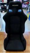 セミバケットシート|RECARO