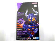 S.H.Figuarts 仮面ライダーバッファ|BANDAI