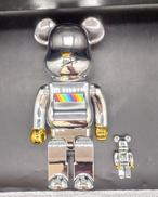 キャラクター|メディコムトイ