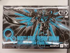 機動戦士ガンダムSFREEDOM|BANDAI