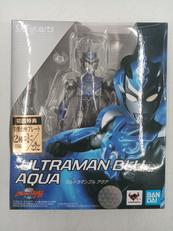 ウルトラマンブル アクア