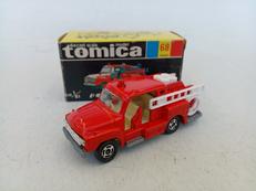 68 いすゞ ポンプ消防車|TOMY
