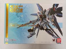 ZGMF-X20A ストライクフリーダムガンダム|BANDAI