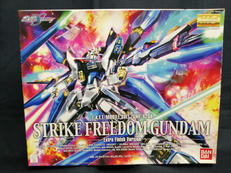 機動戦士ガンダムSEED DESTINY|バンダイ