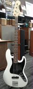 エレキベース|FENDER