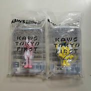 KAWS キーホルダー|MEDI COM TOY