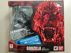 S.H.MONSTERARTS|BANDAI