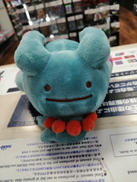 へんしん!メタモンぬいぐるみ|ポケモンセンター