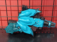 仮面ライダーギーツ　4人のエースと黒狐