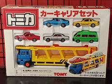 トミカ