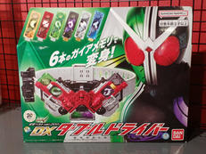 仮面ライダーW|BANDAI