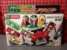 仮面ライダーW|BANDAI