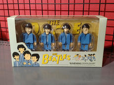 BEATLES|MEDI COM TOY
