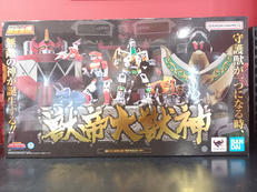 恐竜戦隊ジュウレンジャー|BANDAI