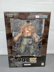 P.O.P|メガハウス