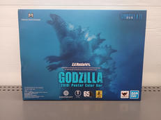 S.H.MONSTERARTS|BANDAI
