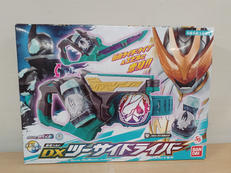 仮面ライダーリバイス|BANDAI
