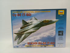 1/72 スホーイ SU-50|ズベズダ