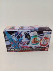 仮面ライダーリバイス|BANDAI