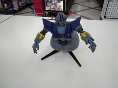 組み立て済みガンプラ|BANDAI