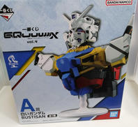 A賞　白いガンダムBUSTISAN|BANDAI