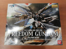 MG フリーダムガンダム|BANDAI