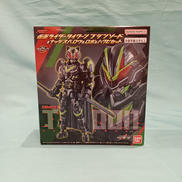 リボルブチェンジフィギュア|BANDAI